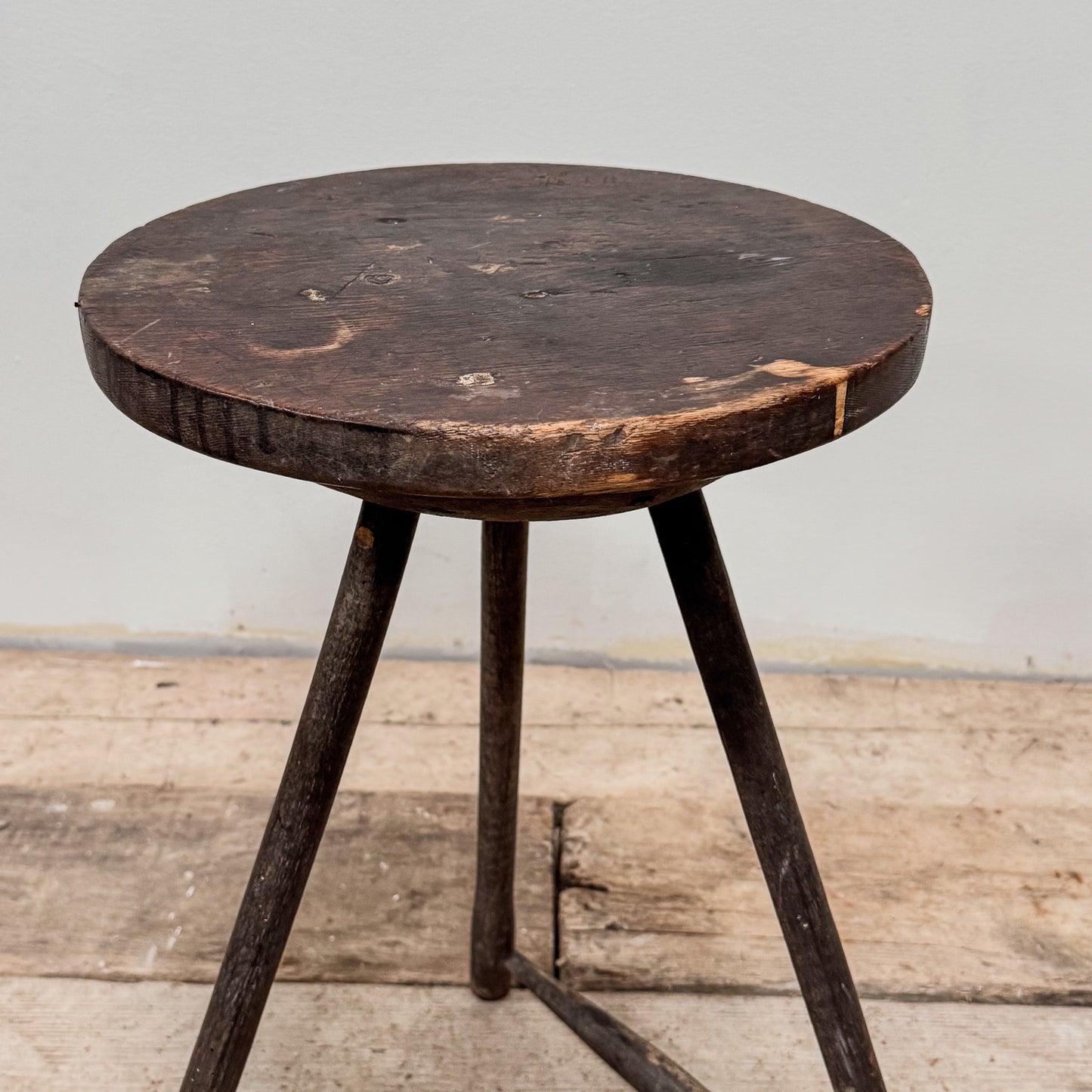 An Early 19th Century Elm Cricket Table