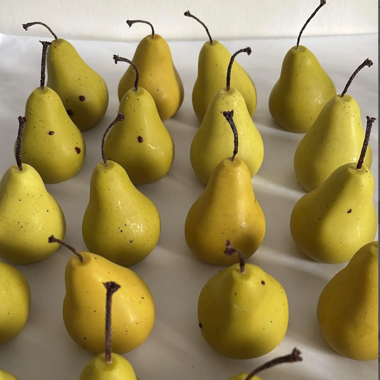 Small Pear Candle