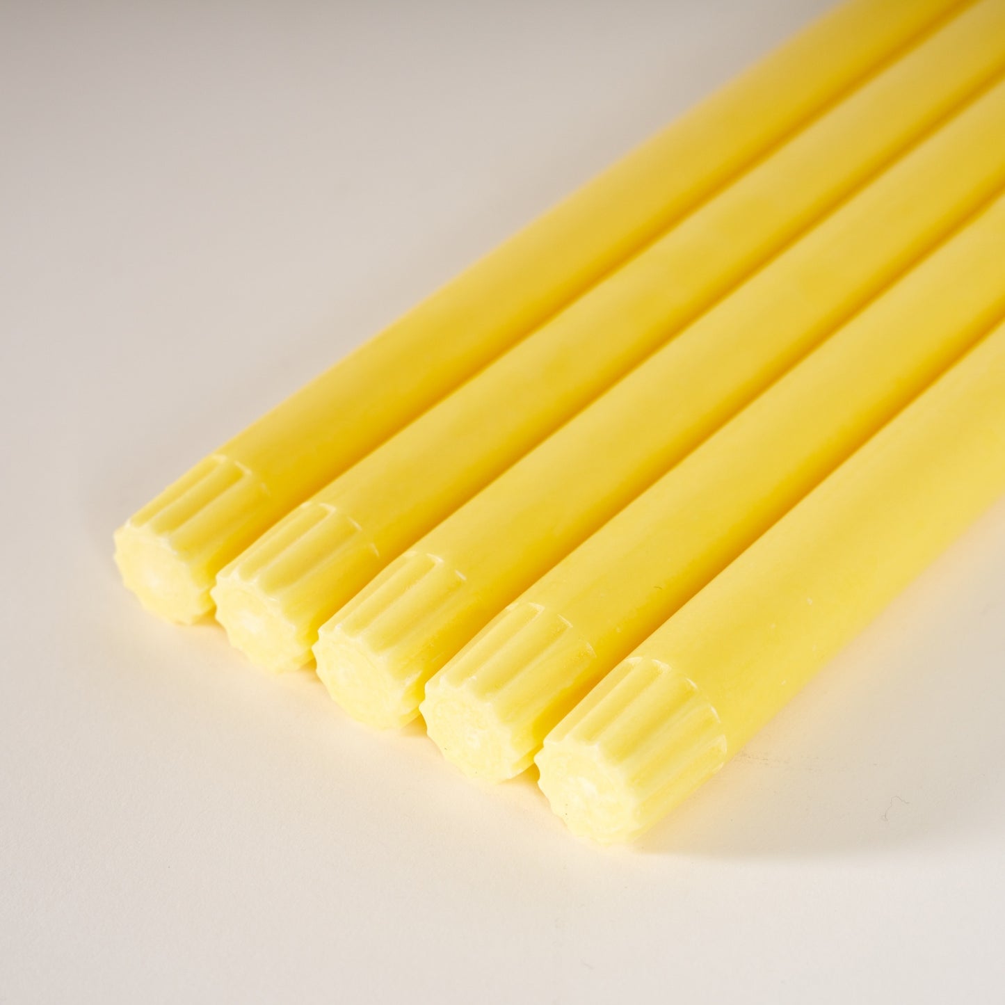 Primrose Dinner Candles - Pack of 25