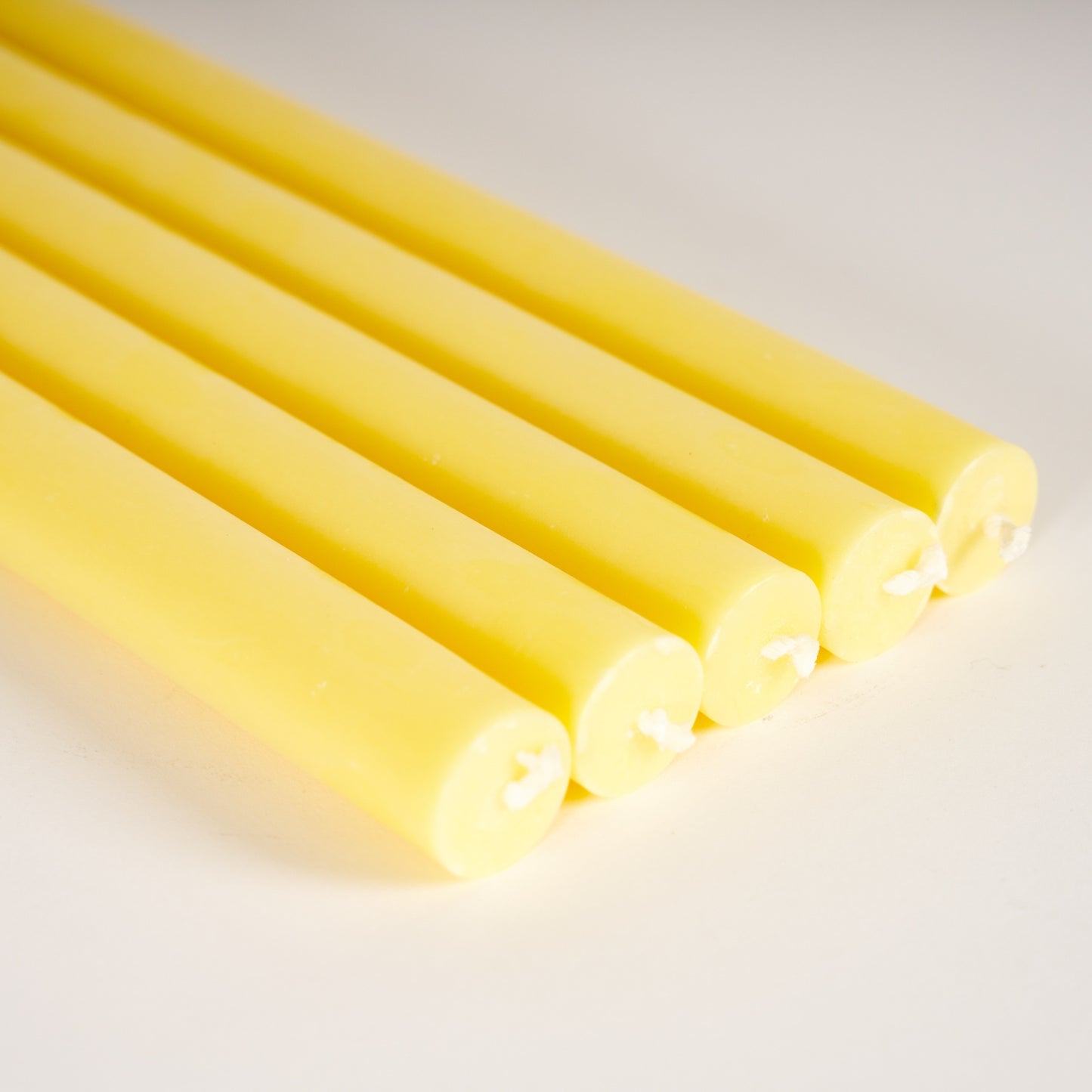 Primrose Dinner Candles - Pack of 25