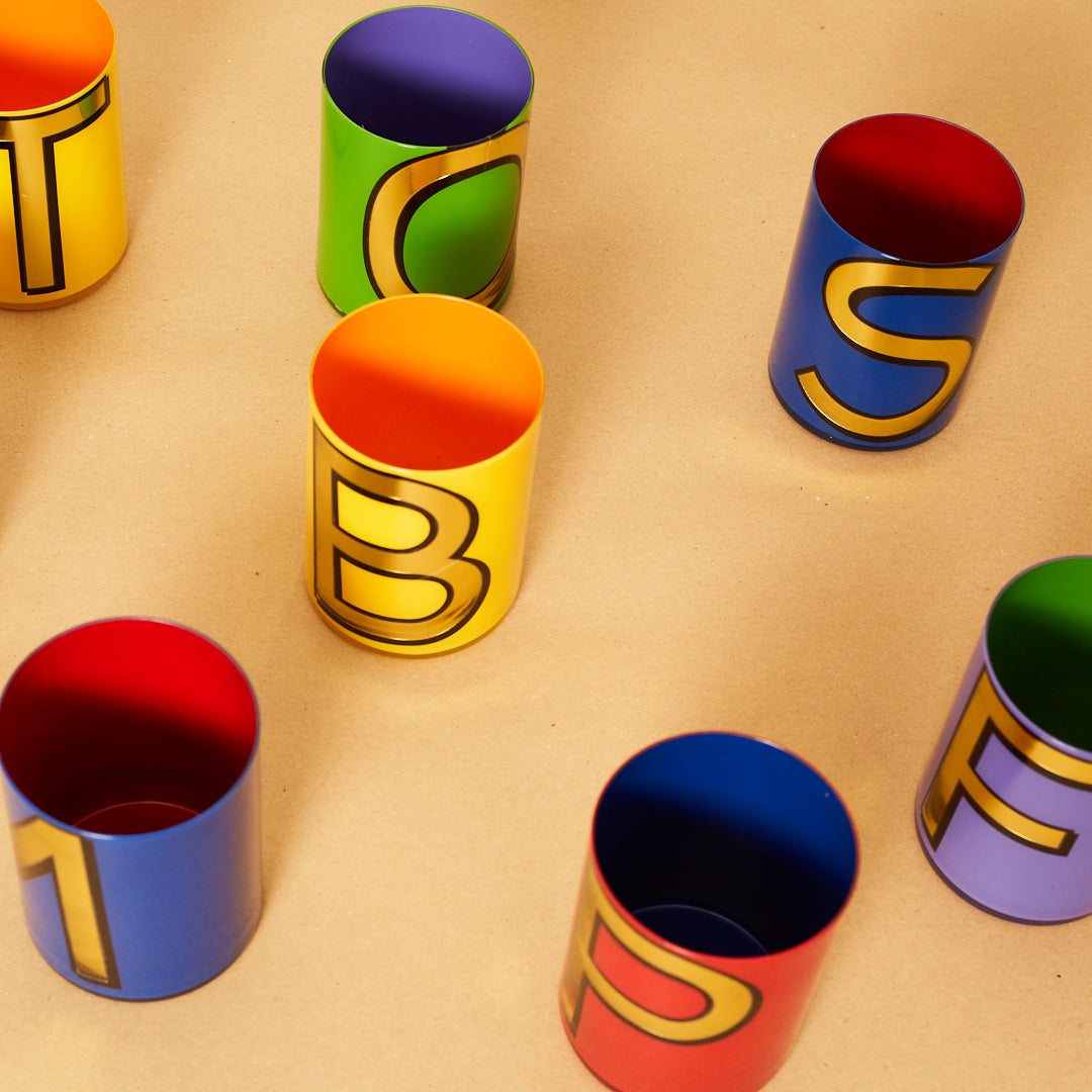 Alphabet Brush Pot - R