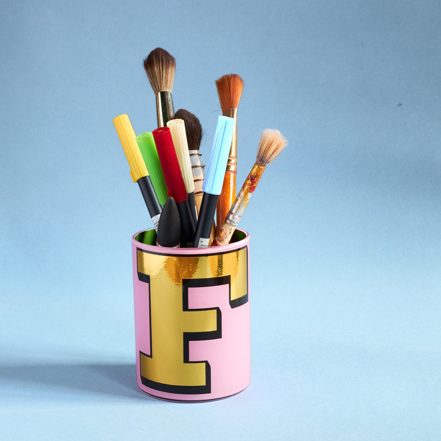 DISCONTINUED: Alphabet Brush Pot - O